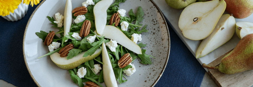 Frischer Rucola-Birnen-Salat