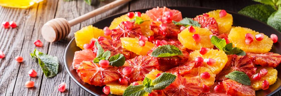 Zitrusfrüchtesalat mit Granatapfelkernen