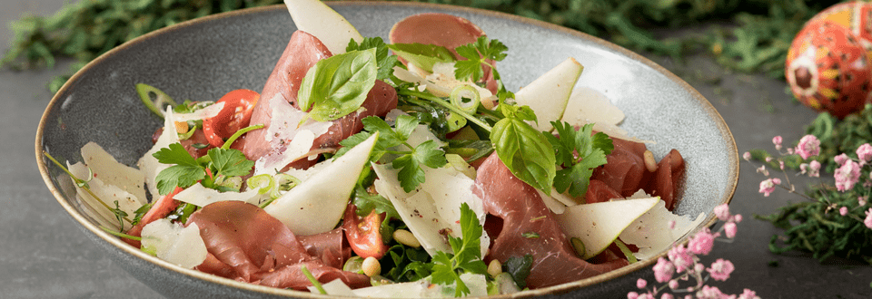 Birnen-Rucola-Salat mit Bresaola