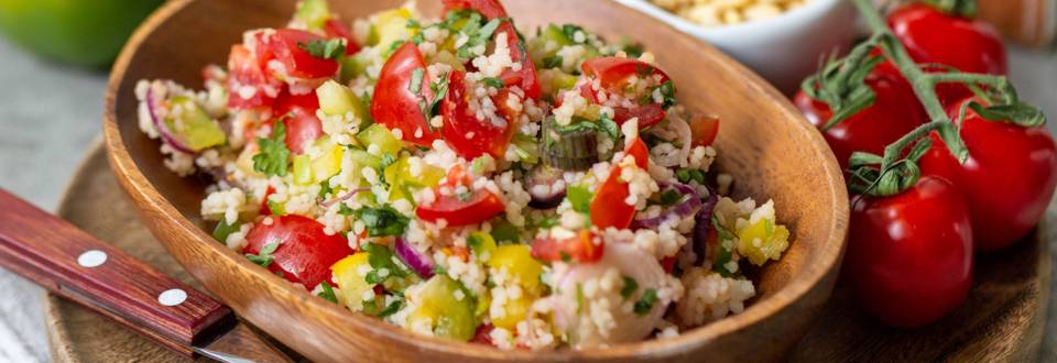 Vitaminreicher Tabouleh-Salat mit Gurke